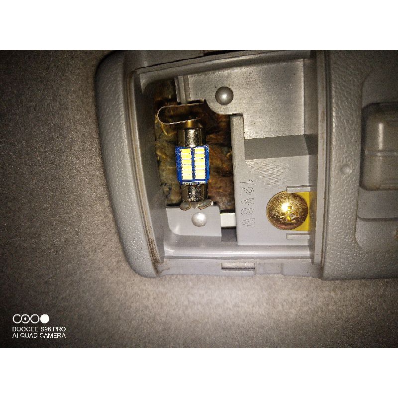 Bóng đèn led 12 bóng siêu sáng gắn đèn trần, đèn cửa Pajero V31 V32 V33 V43 V45 V73,....Ánh sáng màu trắng 28mm