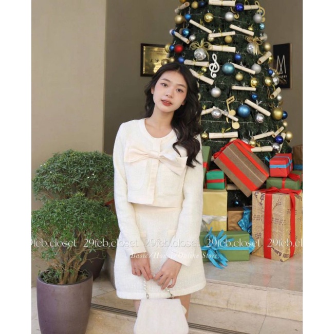 SET DẠ TRẮNG VIỀN NƠ PHI KÈM CHÂN VÁY