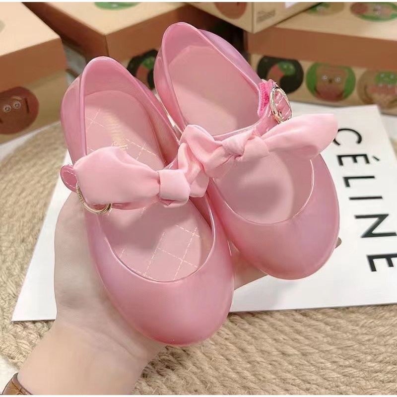 Giày búp bê bé gái có quai dán, kèm nơ vải đính trên quai