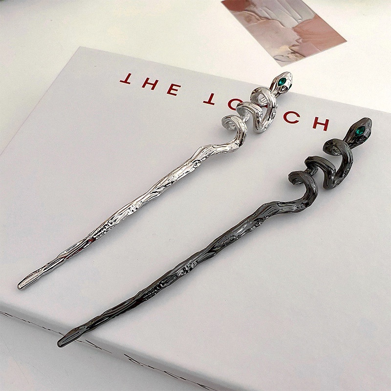 Trâm cài kim loại hình rắn đẹp quyến rũ cá tính búi tóc sang trọng Tatitava