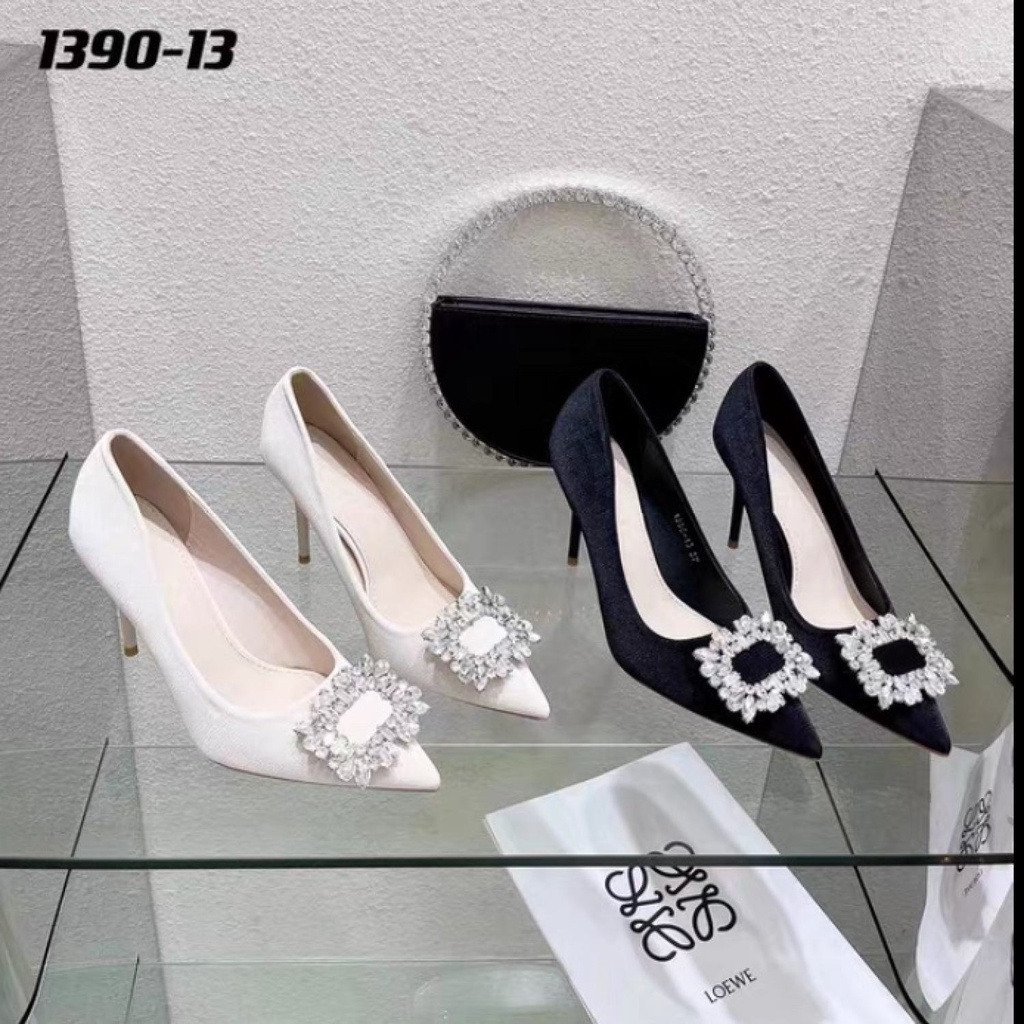 Giày cao gót bít mũi đính đá gót nhọn 8 phân mã CG-0617