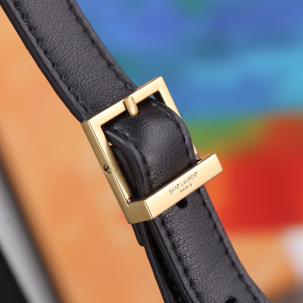 Túi Xách Da 5 / 7 - SL 2022 Kích Thước 23 X 22 X 8 / 5 cm In Hoạ Tiết Hoa Hồng Xinh Xắn