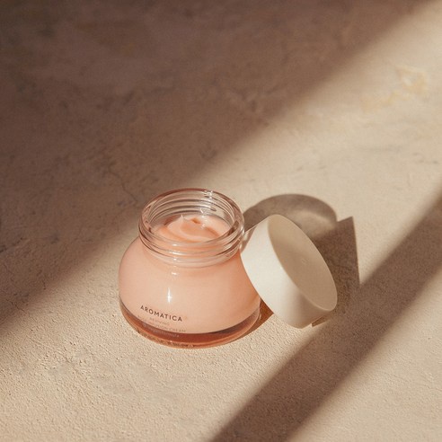 Kem dưỡng trắng da nâng cơ và ngăn ngừa lão hóa Aromatica Reviving Rose Infusion Cream 50ml