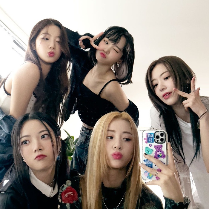 LE SSERAFIM - 1st Mini Album