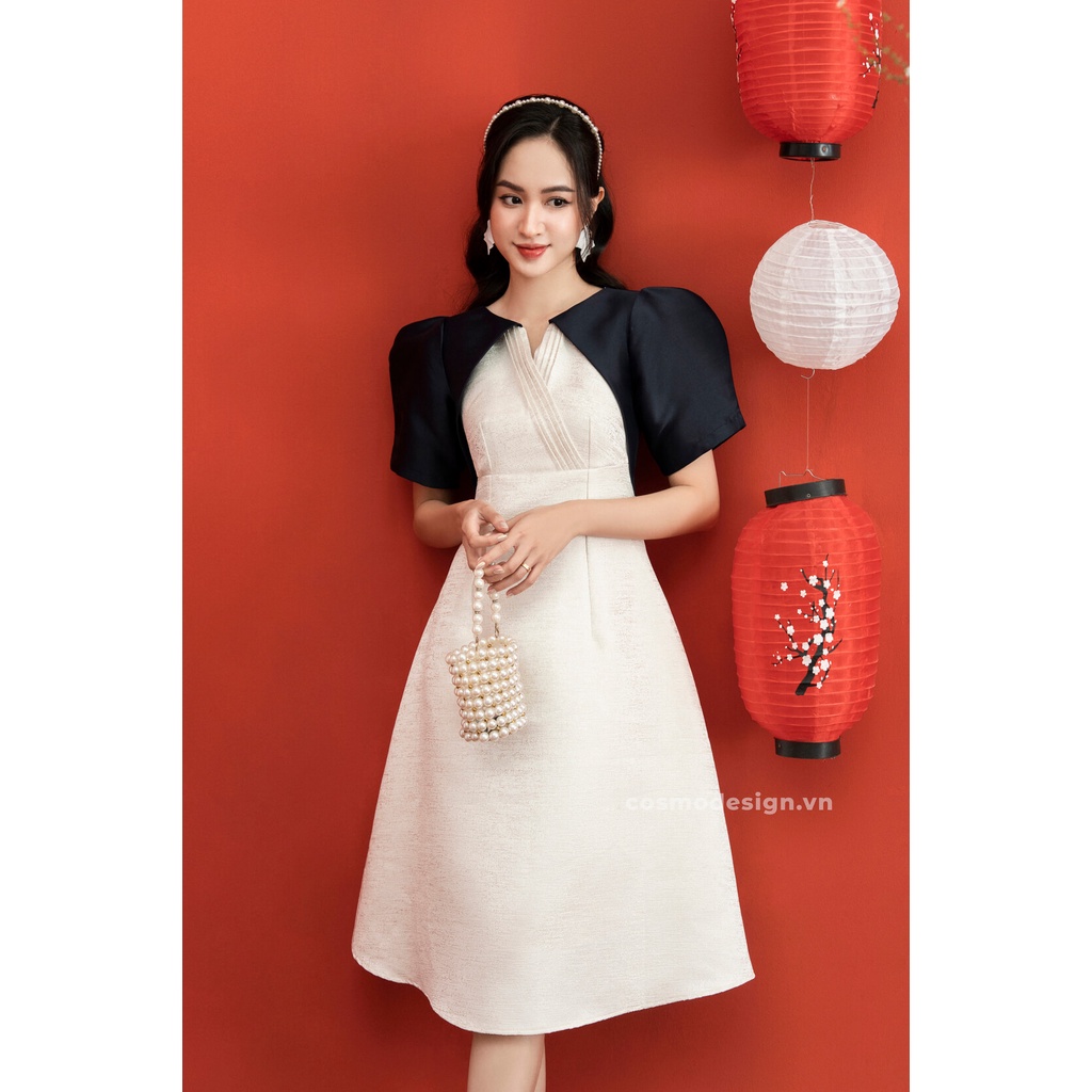 Apricot - Hoa bạch mai - Váy xoè tasta kem may diễu cổ, phối tím than tay phồng