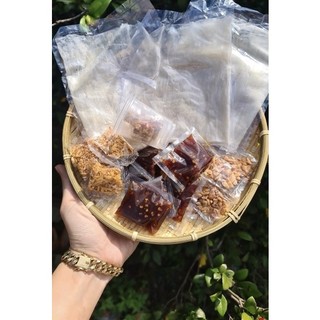 1 xâu 10 bịch bánh tráng me 60k