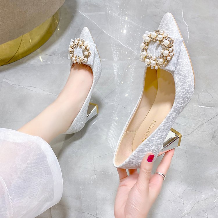 Giày Cao Gót Đính Ngọc Trai Thời Trang Dành Cho Cô Dâu