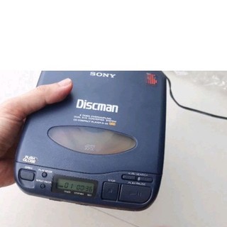 Máy nghe nhạc đĩa CD - Sony D33 Discman.