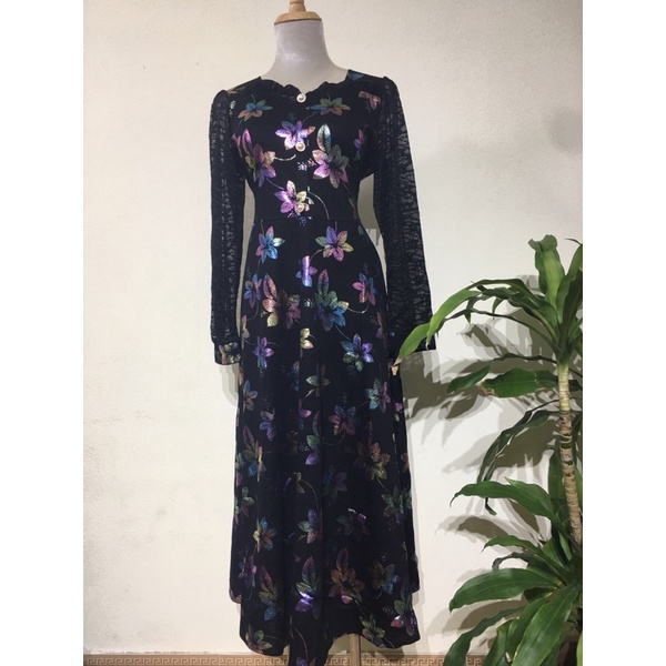 Đầm trung niên họa tiết sang trọng