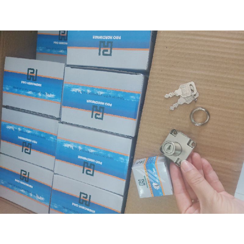 Khóa tủ vuông giá rẻ