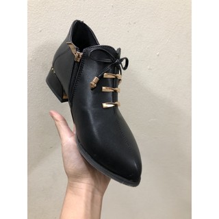 Thanh lý nghỉ bán - Giày boot nữ cá tính màu đen B168