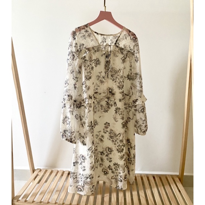 Đầm K&K Fashion size M mới 90%