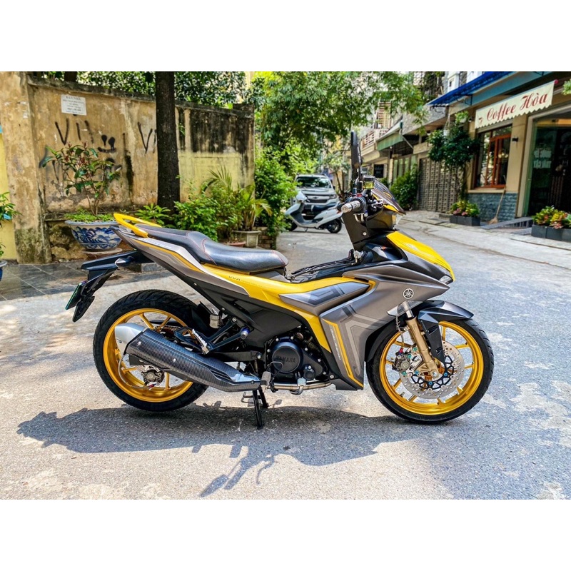 Vành size lớn 2.5-17 và 4.5-17 lắp đặt Yamaha Exciter 150/ Ex155 đi bài bánh to lốp lớn.