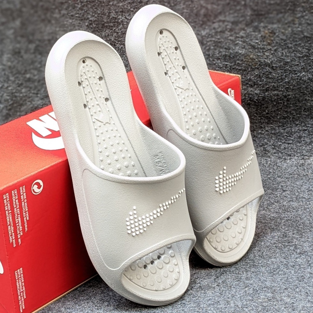 Dép Nike Victori One Slide màu xám