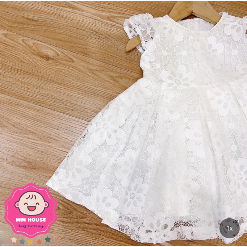 Đầm trắng công chúa tay cánh tiên cổ đính ngọc cho bé gái