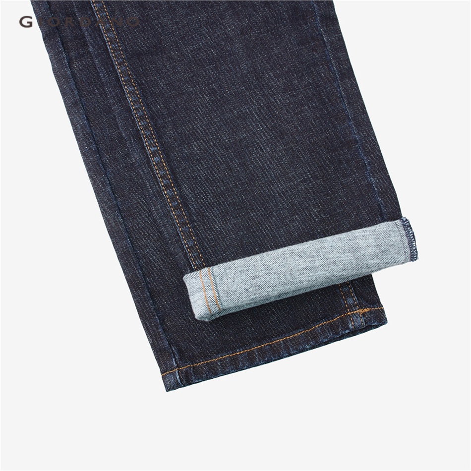 Quần jean GIORDANO 01112735 denim lót lông cừu dáng rộng có 5 túi dành cho nam