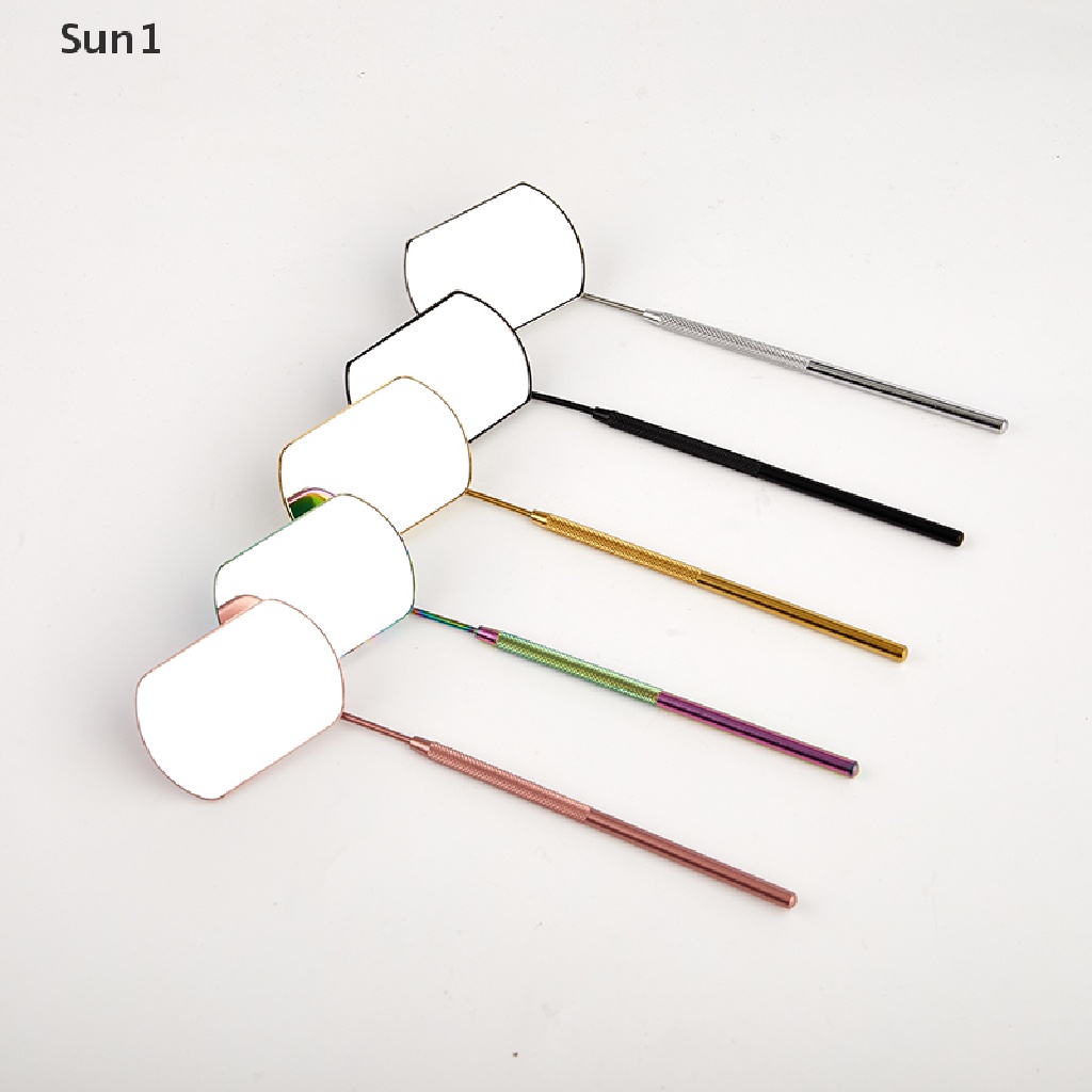 1 Gương Trang Điểm Có Tay Cầm Dài Tiện Lợi