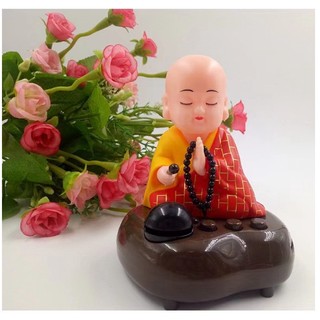 Chú tiểu gõ mõ sài bằng điện đầu gật gù-usb- phật giáo-vật phẩm phong thuỷ thờ cúng-trang trí trên ôtô.'