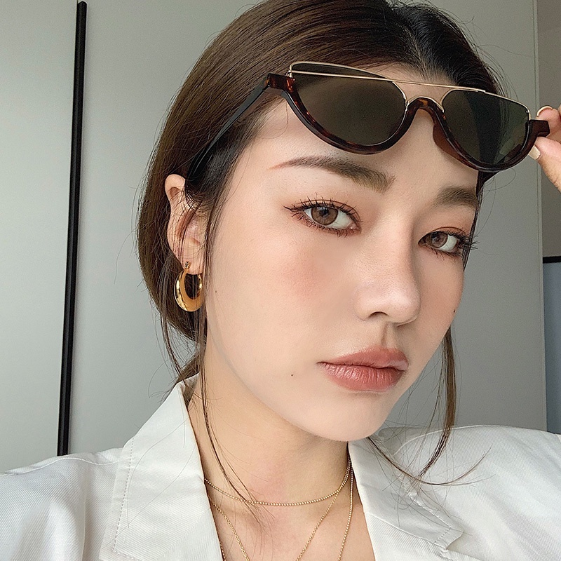 (KIQI-FASHION) COD Kính Mát Nửa Gọng Chống Tia UV Phong Cách Cổ Điển Thời Trang Cho Nữ