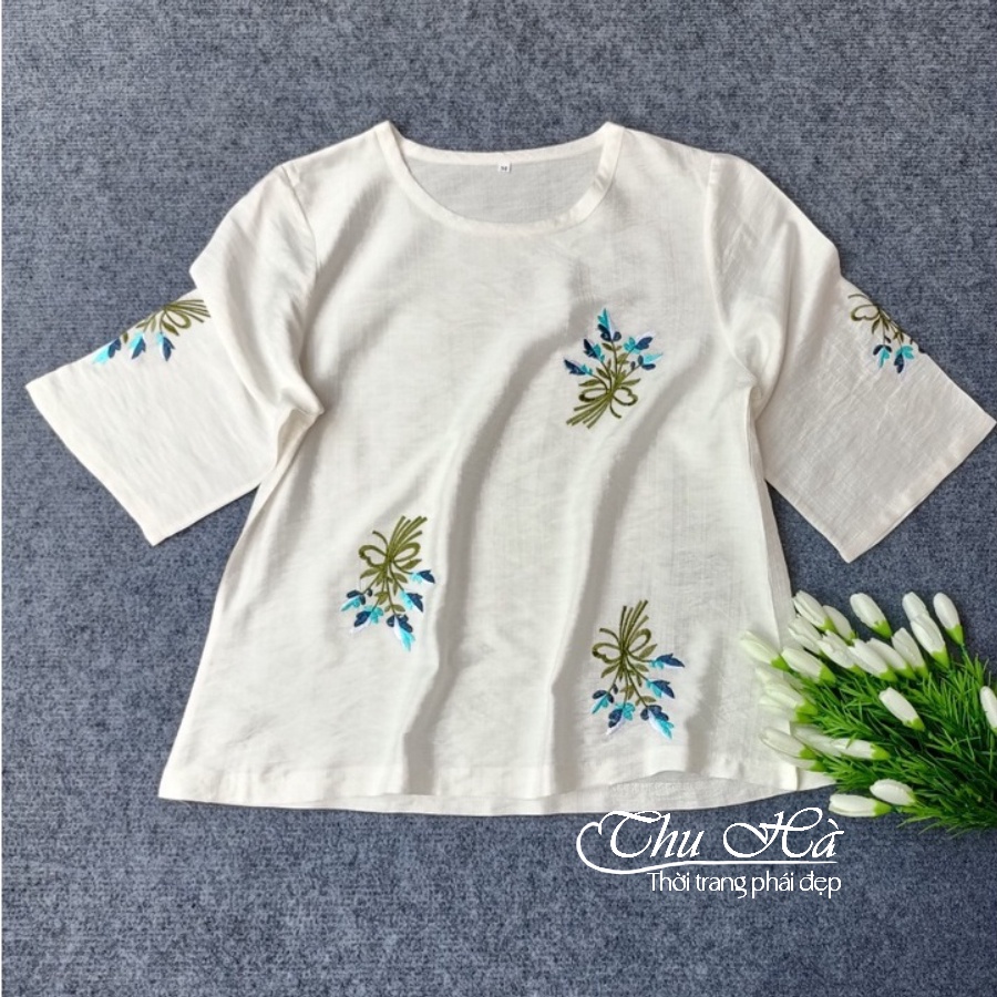Áo trung niên nữ cổ tròn tay lỡ thêu hoa Thu Hà form rộng bigsize chất liệu đũi tơ mềm nhẹ mát AKH.54