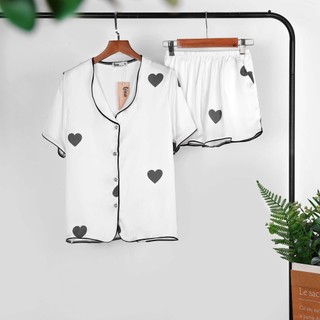 Bộ pijama Lụa Trắng Tim Đen tay ngắn quần ngắn