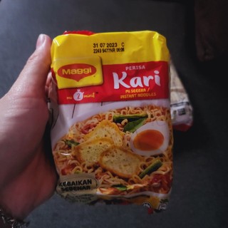 Mì gói Kari Maggi