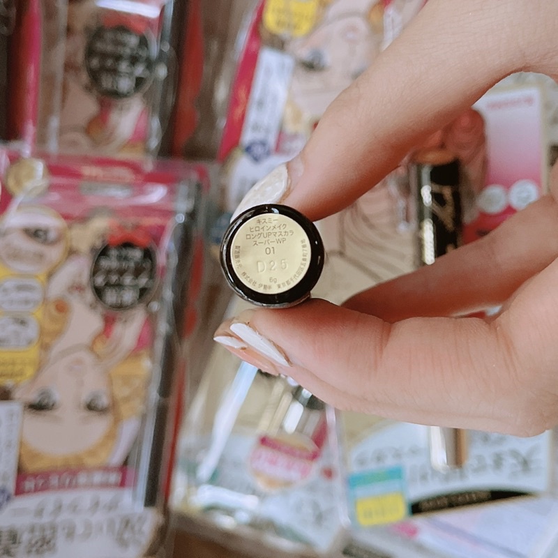 Mascara Kiss Me Heroine Make Nhật Bản chống thấm nước - 6g