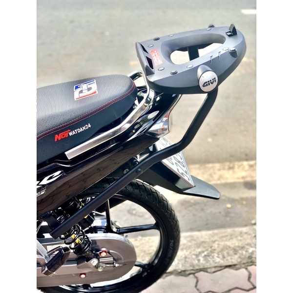 Cảng Givi gắn cho xe Sirius