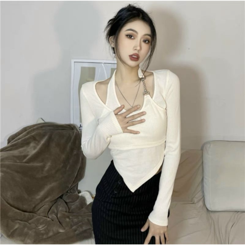 Áo thun vạt nhọn cổ yếm mắc xích giá siêu rẻ U.T