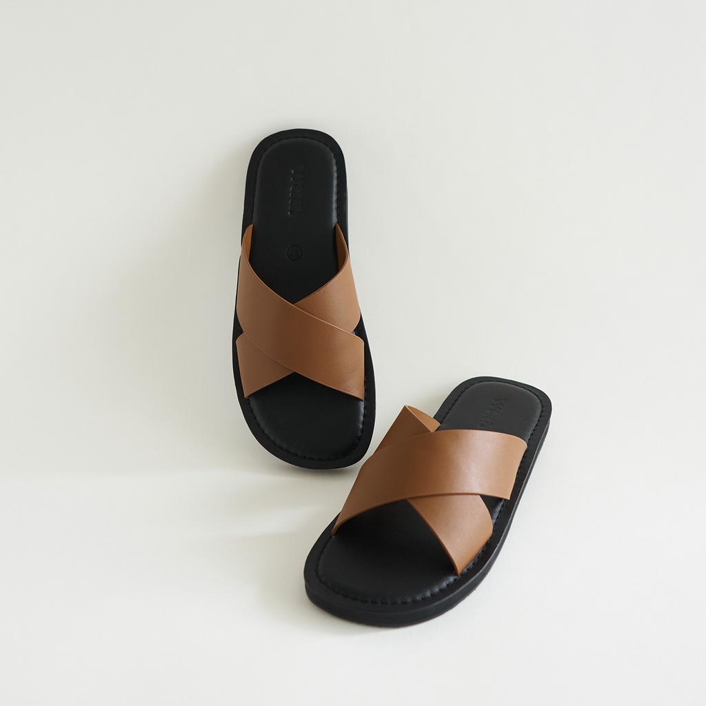 CHÉO Sandals BROWN - Màu Nâu - Dép Da Quai Chéo Waa.