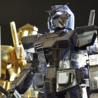 Mô hình kim loại lắp ráp 3D robot gundam bạc (chưa ráp)