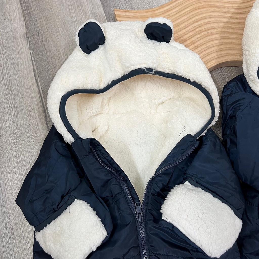BODY phao màu xanh đen có lót lông cừu