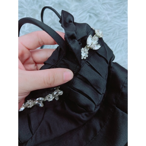 VÁY 2S ĐÍNH ĐÁ NGỰC HỞ LƯNG BO CHUN