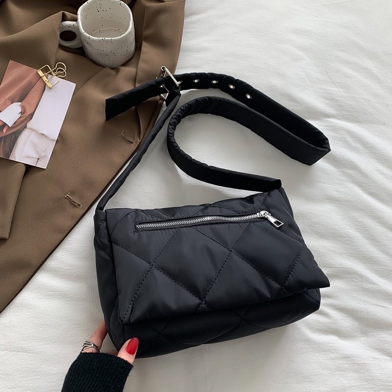 Túi phao đeo chéo nam nữ kiểu dáng trendy Déluge