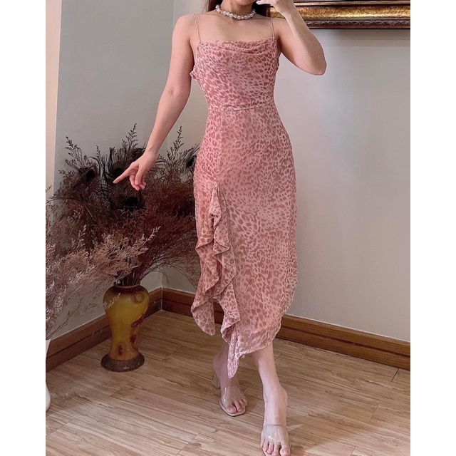 (V-Chang house) Đầm dây cổ đổ chân váy phối bèo xẻ tà (Hình thật của shop)