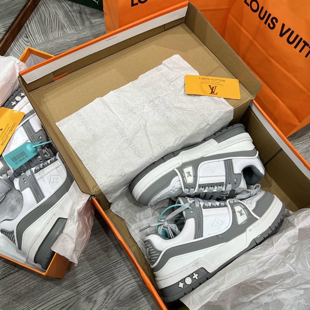 Giày thể thao LV Trainer màu xám ghi cổ thấp độn đế, giày sneaker LV Trainer xám mới nhất dành cho nam nữ đầy đủ billbox