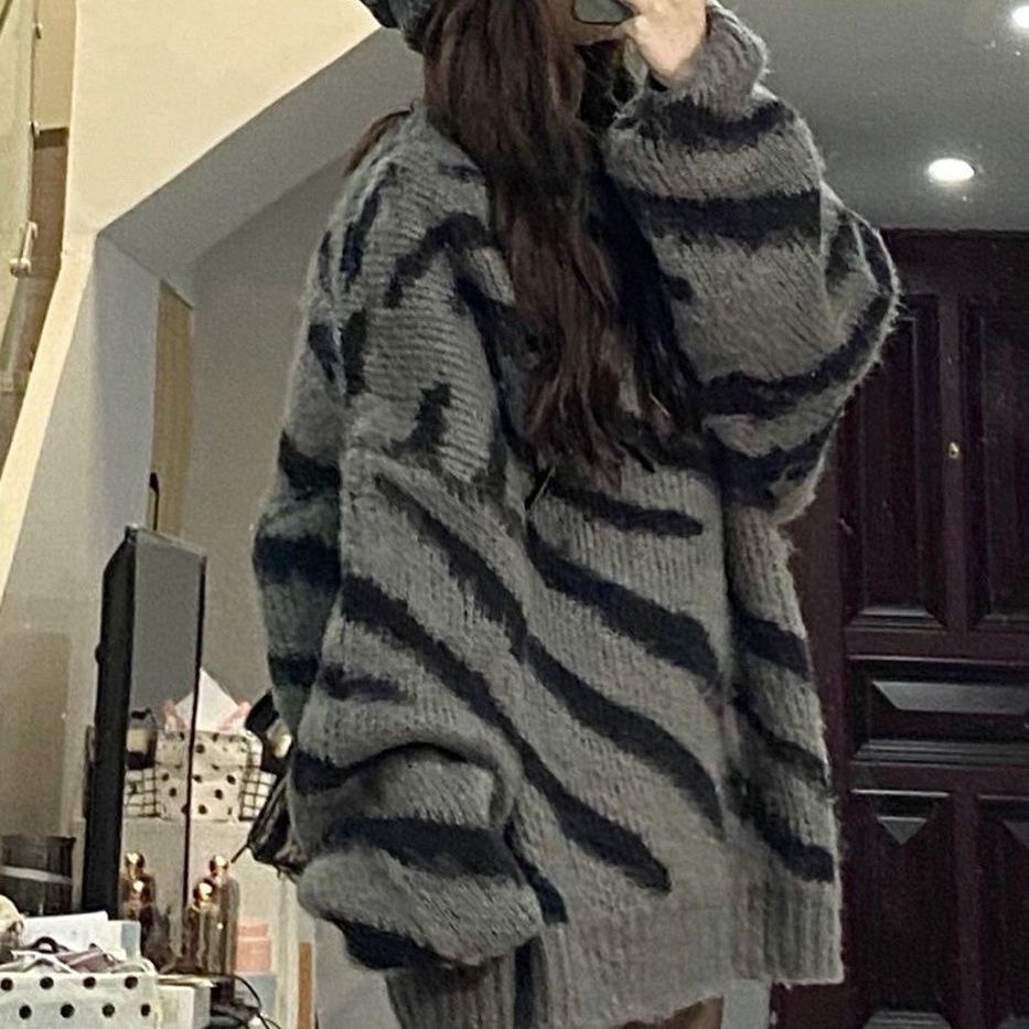 Áo Sweater Dày Dặn Dáng Rộng Mềm Mại In Họa Tiết Ngựa Vằn Kiểu Retro Nhật Bản Thời Trang Mùa Đông Cho Nữ