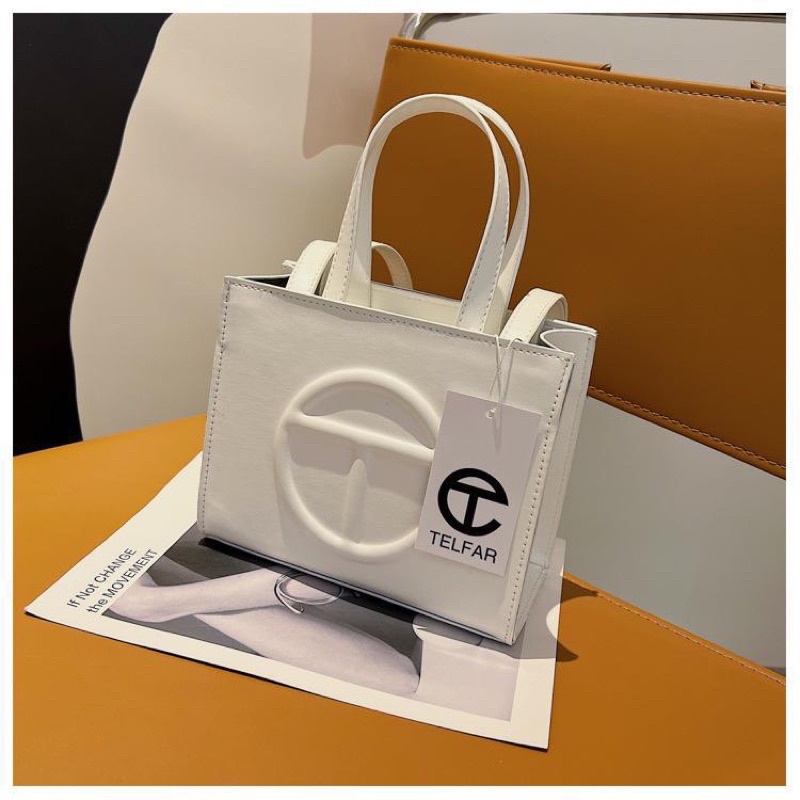 Túi đeo chéo chữ T hot hit size 22cm và 26cm cực xinh