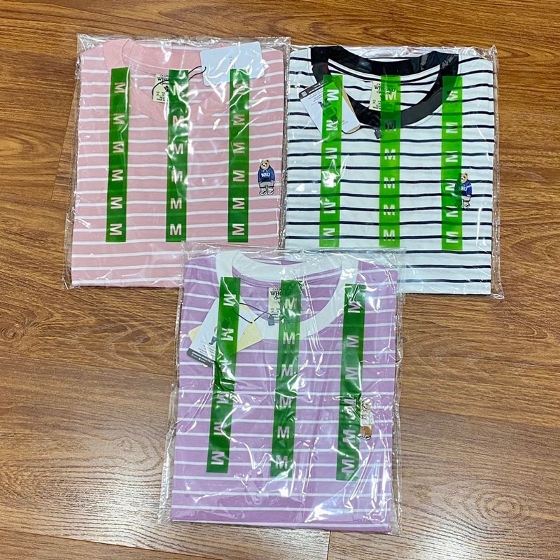 Áo thun sọc thêu logo gấu Whoau xuất Hàn