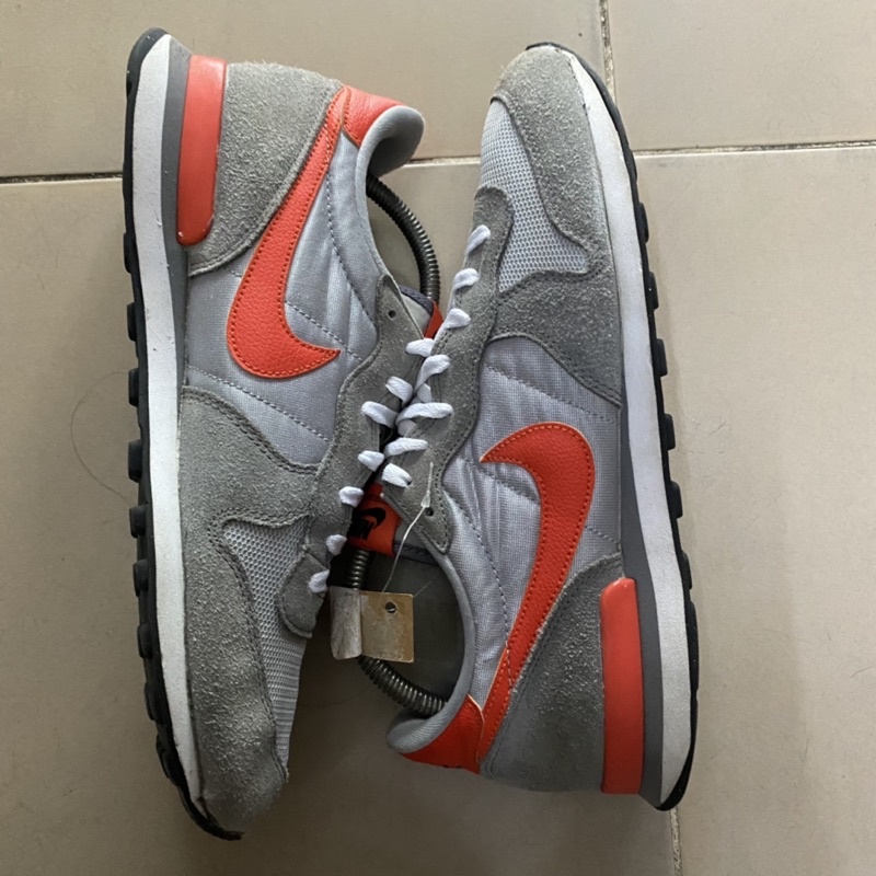 Giày chính hãng đã qua sử dụng