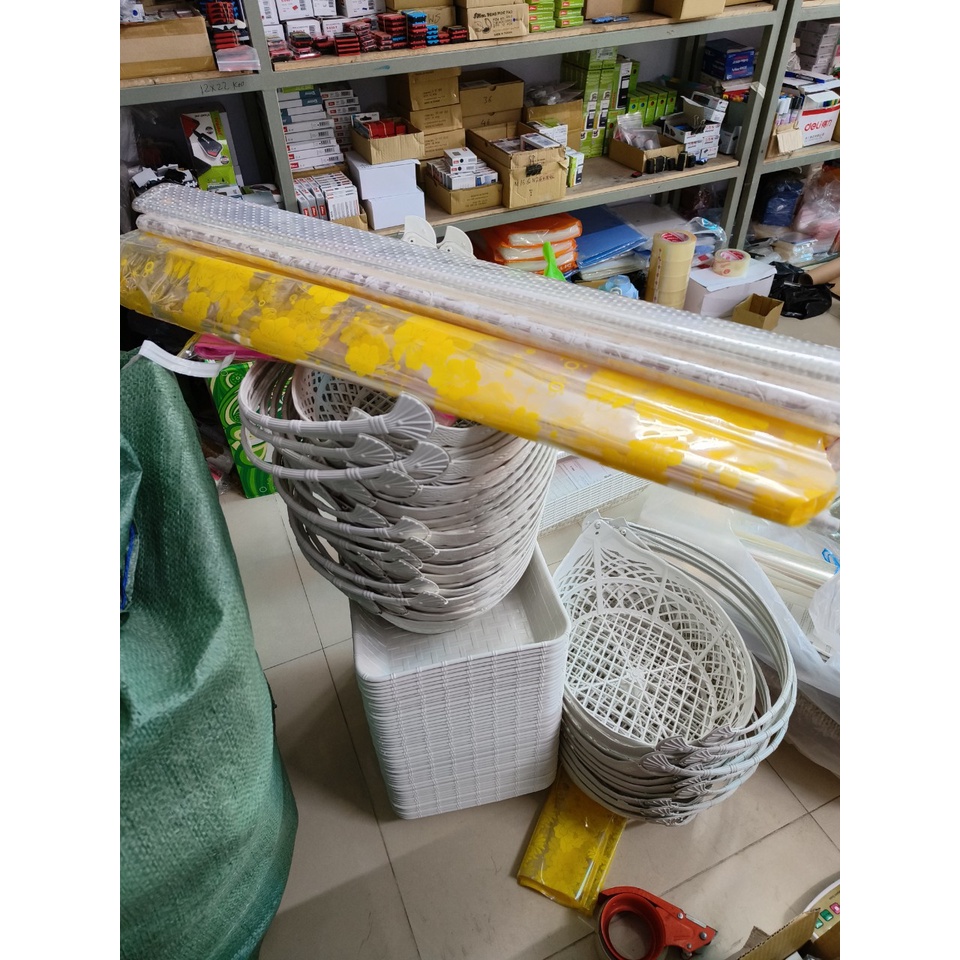 Combo 50 giỏ 50 túi 70 x 100cm, 50 nơ 5cm gói quà