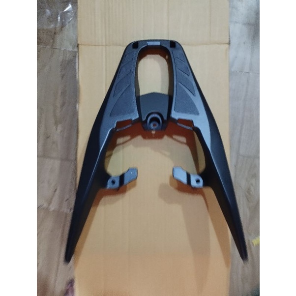 Cảng vario 160 nhôm đút nguyên khói