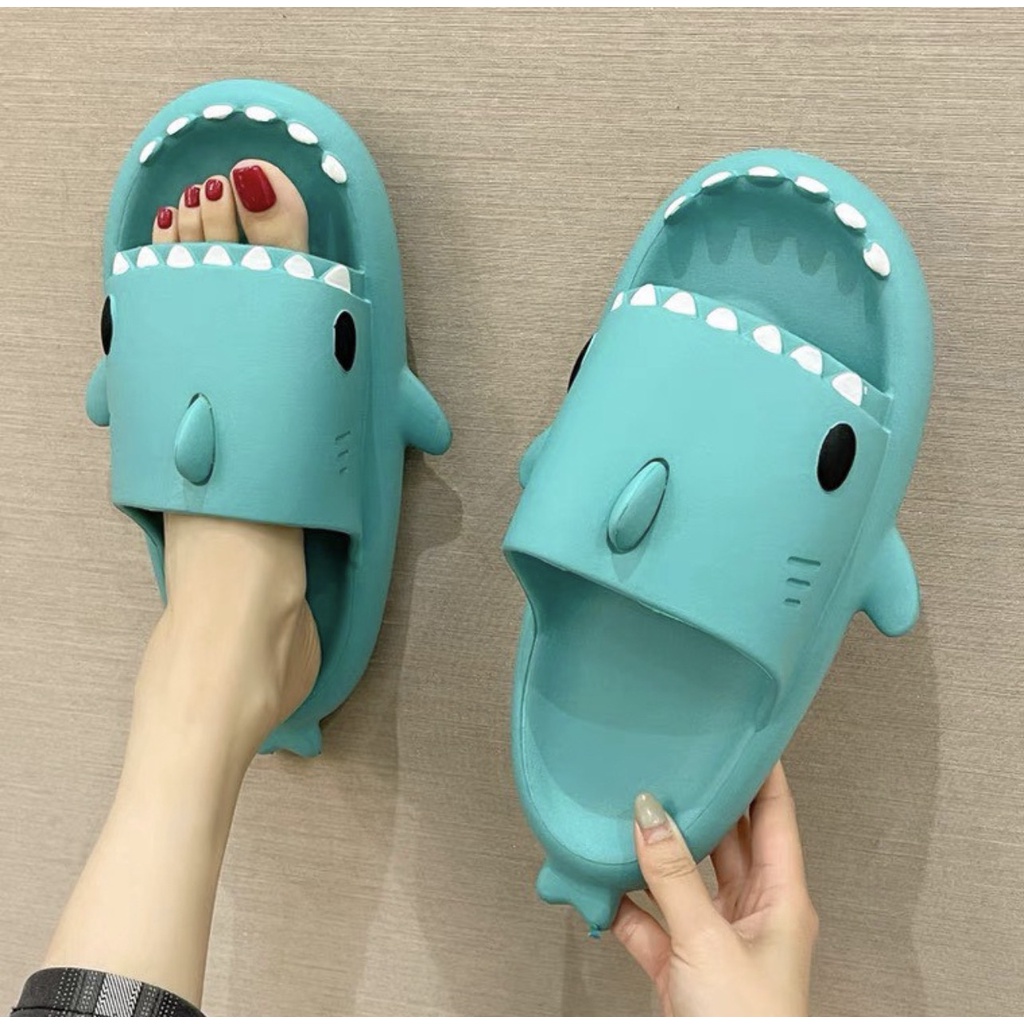 Dép cá mập cho người lớn đi trong nhà, ngoài trời dép siêu nhẹ đáng yêu chống trượt mới dành cho nam và nữ