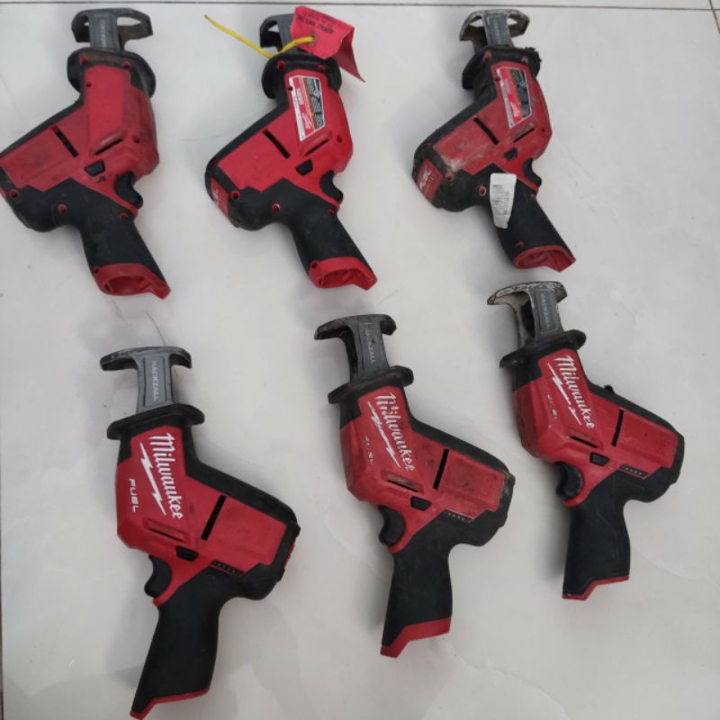 Thân máy cưa kiếm 12V ko than milwaukee
