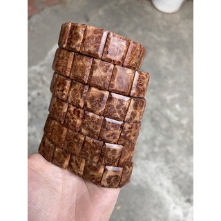 vòng lách nu ngọc am