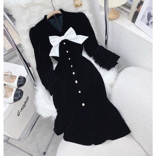Đầm midi đen cổ tim phối nơ trắng đuôi cá