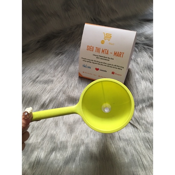 Phễu nhựa cán dàii