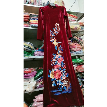 Áo dài Nhung thêu màu đỏ đô