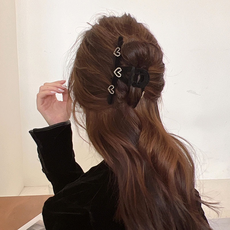 1 Kẹp Tóc Đuôi Ngựa Hình Trái Tim Đính Đá Màu Đen Thanh Lịch Dành Cho Nữ