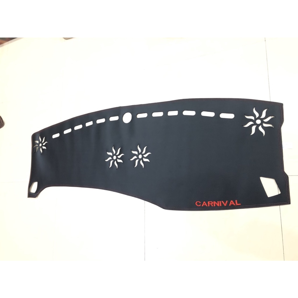 Thảm taplo da carbon xe Carnival Hàng 3 lớp có đế chống trượt cao cấp nhất thị trường